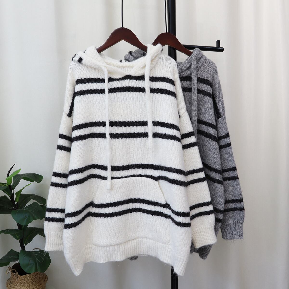 【tops】ボーダー柄ニットセーター　M19097