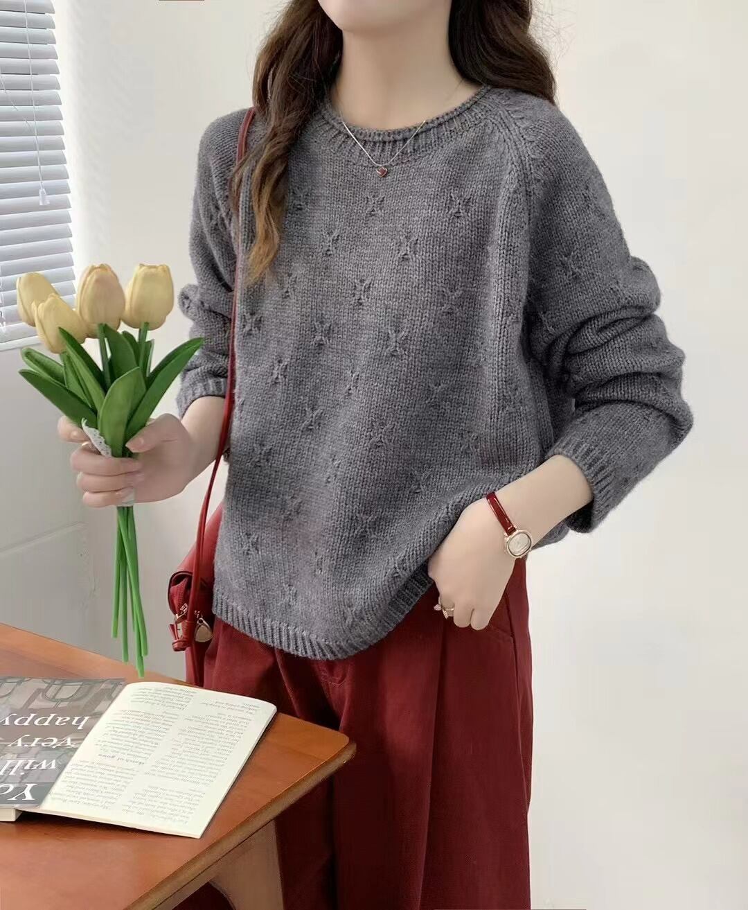 【tops】クルーネックニットセーター　M28609
