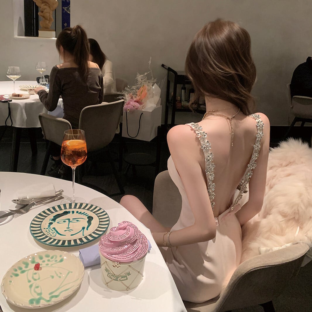【dress】バックレスビジューミニワンピース　N3521