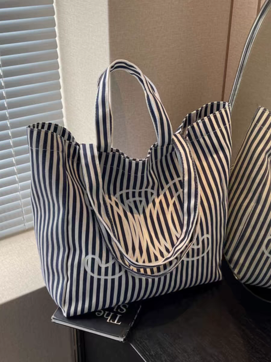 【小物】大容量ハンドバッグG21590