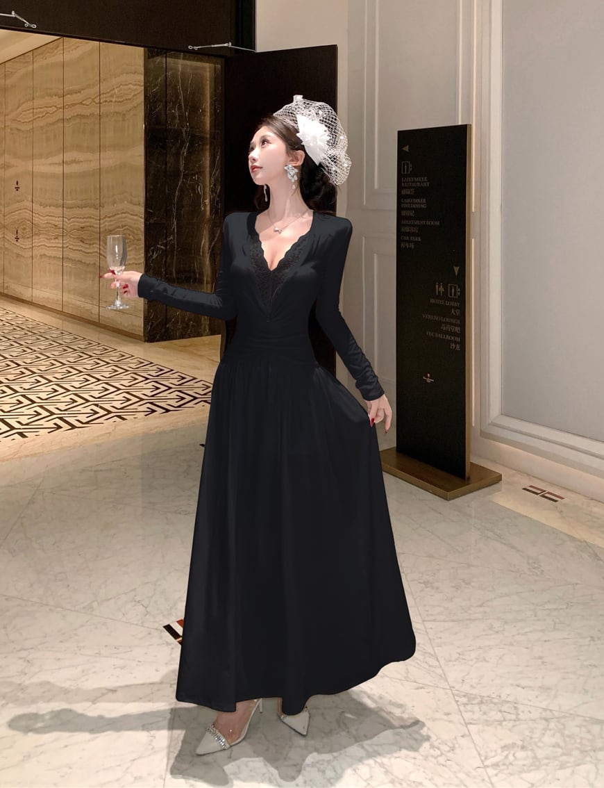 【dress】Vネックレースドッキングワンピース Q7425