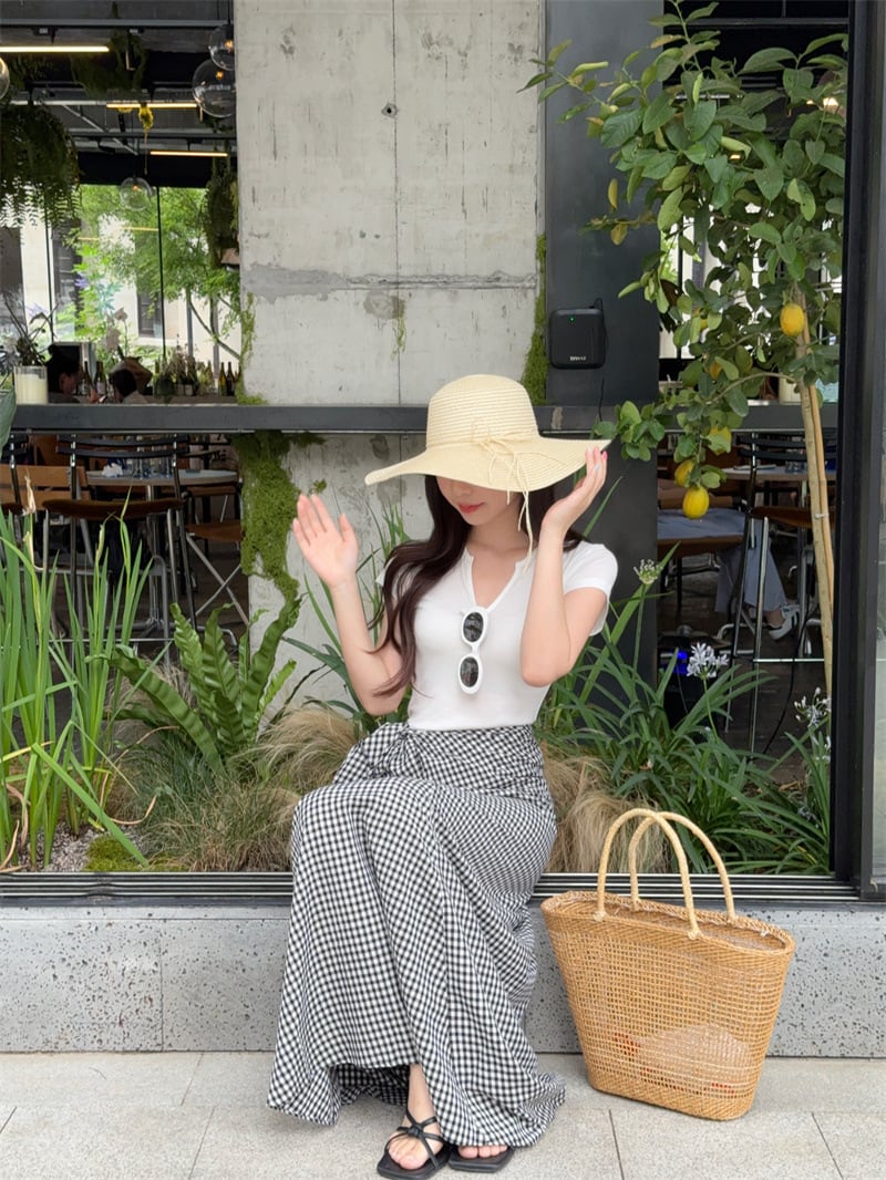 【set】VネックTシャツ×チェック柄スカートセット　M24274