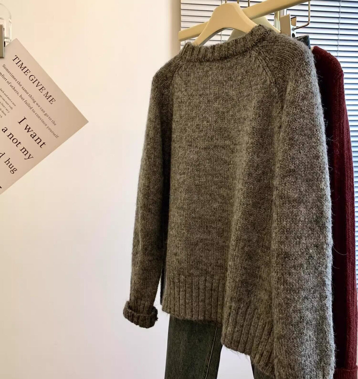 【tops】クルーネックニットセーター　M28988