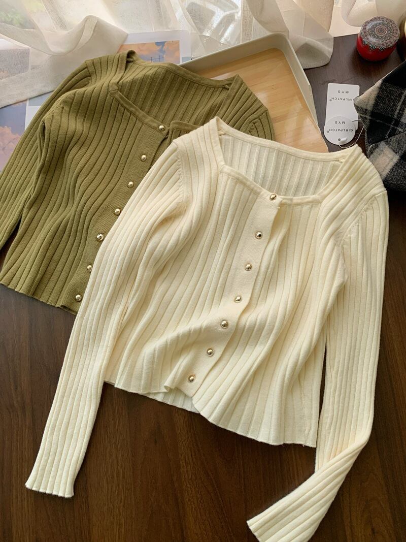 【outer】ボタンデザインニットセーター　M29417