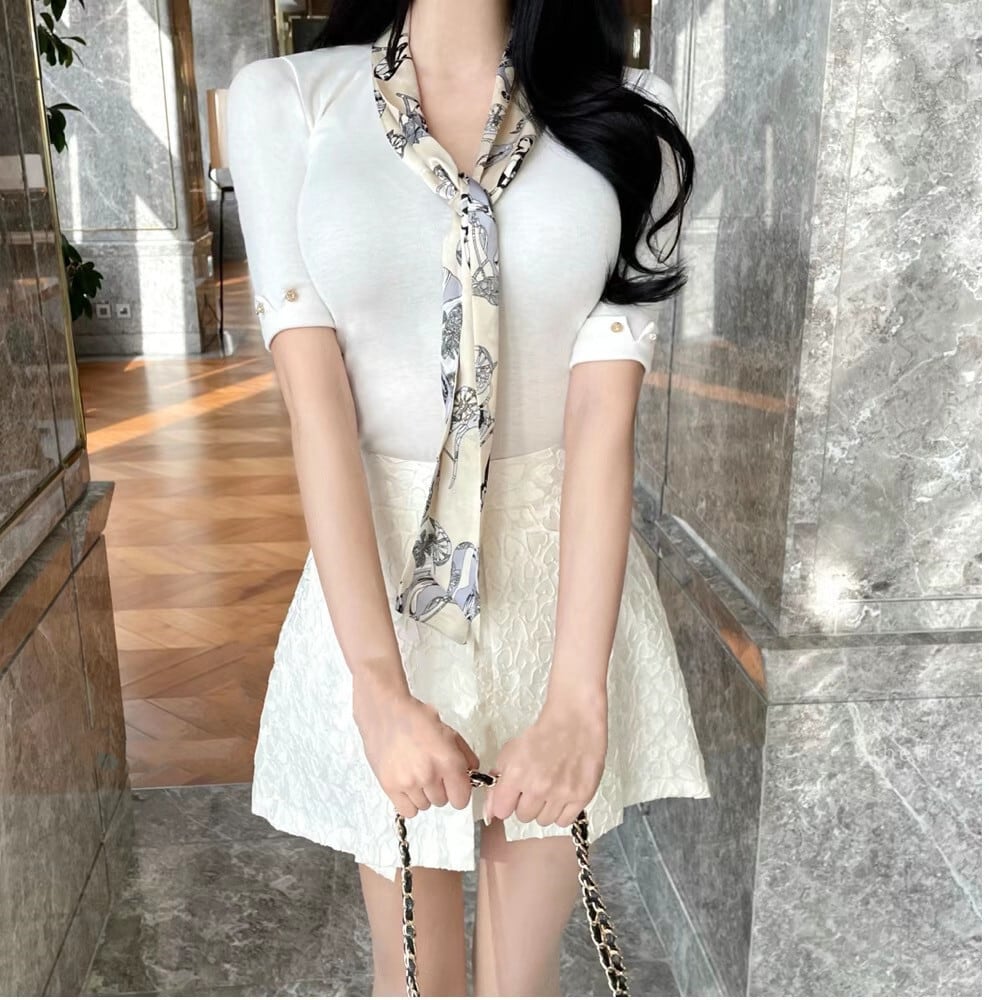 【tops】Vネック5分袖TシャツG21338