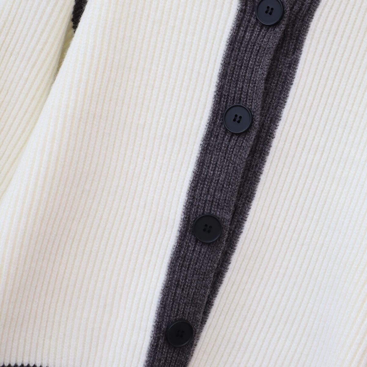 【outer】配色ニットカーデ　M18613