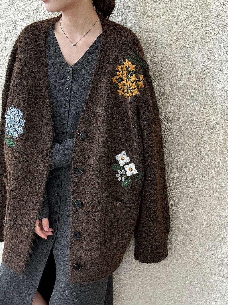 【outer】フラワー刺繡ニットカーディガン Q6972