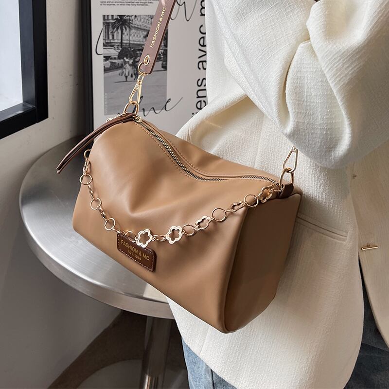 【小物】ファッション 高級感シンプル合わせやすい高品質オシャレ肩掛け斜め掛けG5360