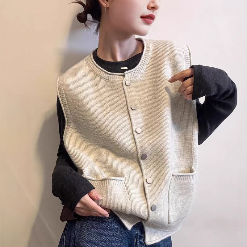 【outer】4色展開ニットベスト Q7779