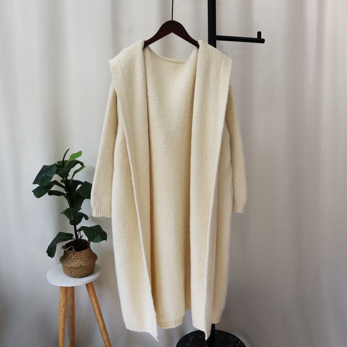 【outer】フード付きロング丈ニットカーデ　M27603