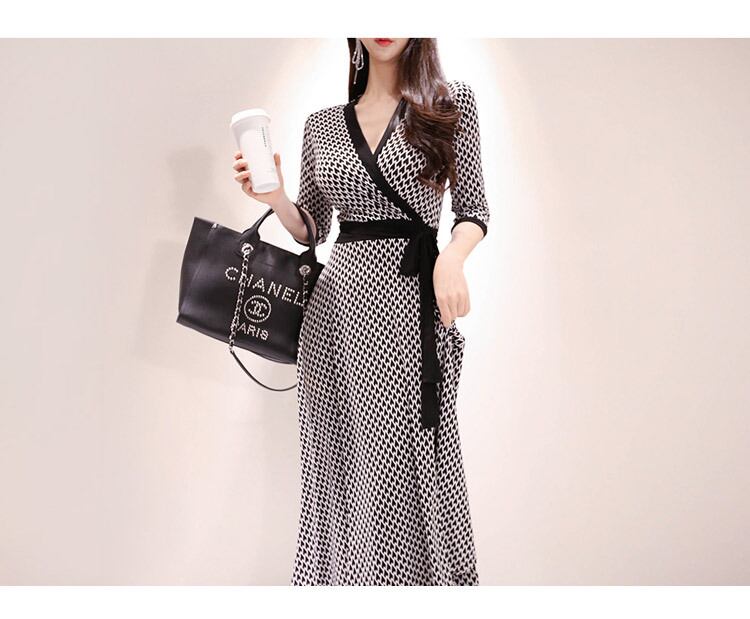 【dress】気質満点レトロ着痩せスリットプリントVネックワンピース