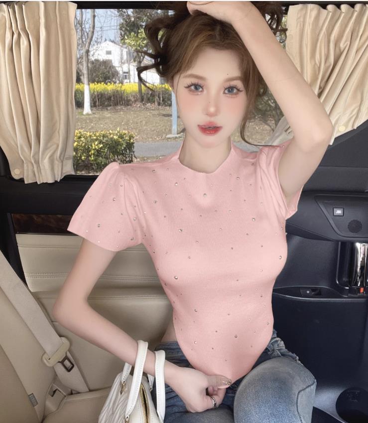 【tops】ラインストーンニットＴシャツF7428