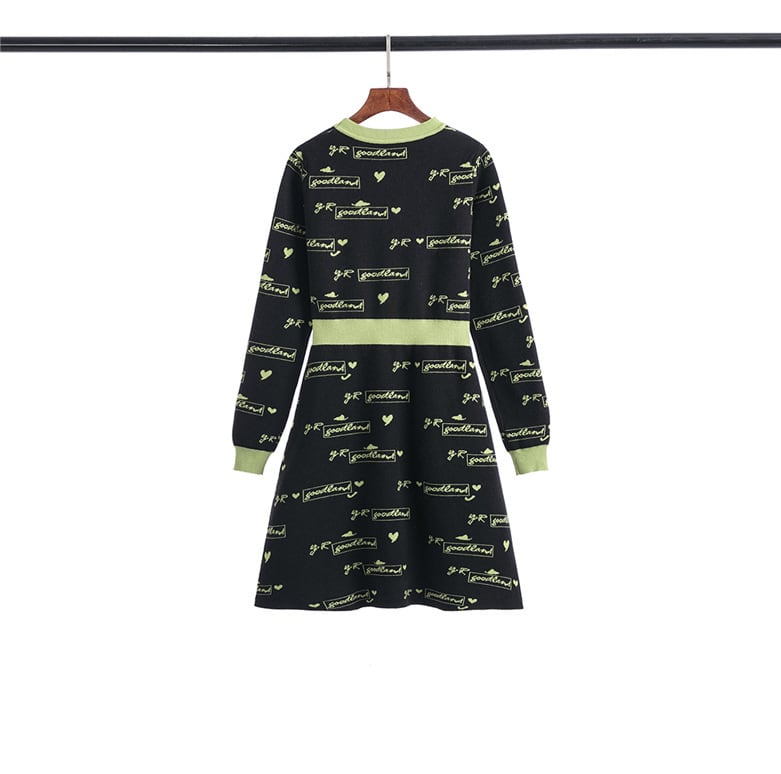 【dress】ニットワンピース　M25511