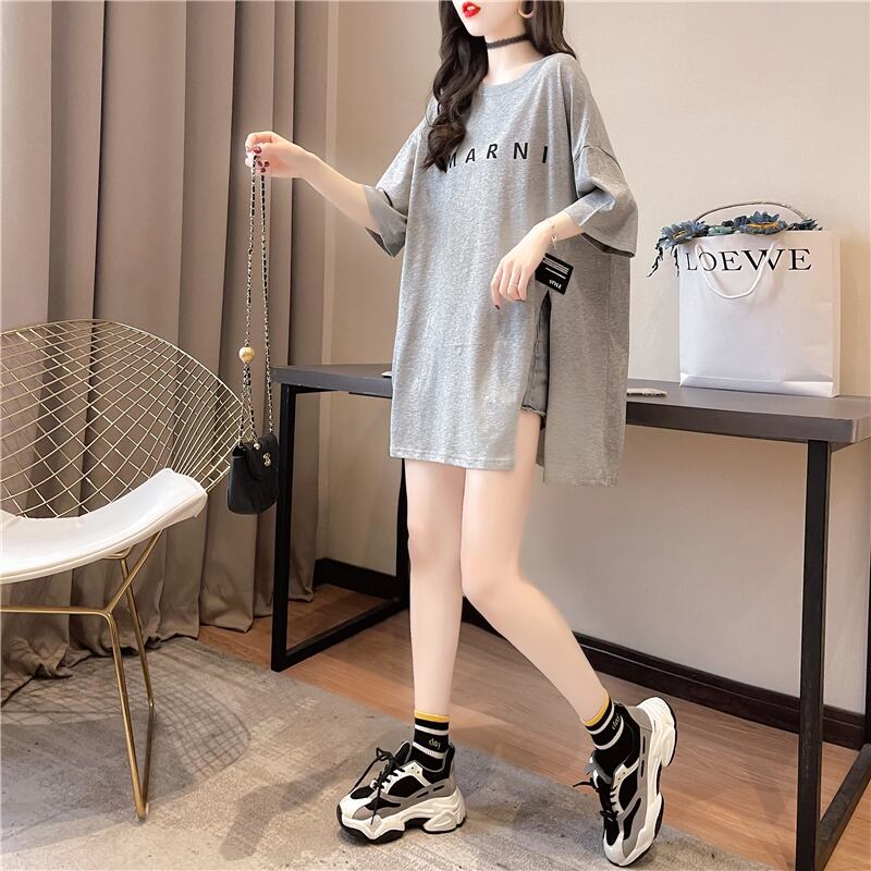 【tops】ラウンドネック半袖大きいサイズゆったりスリットTシャツF0074