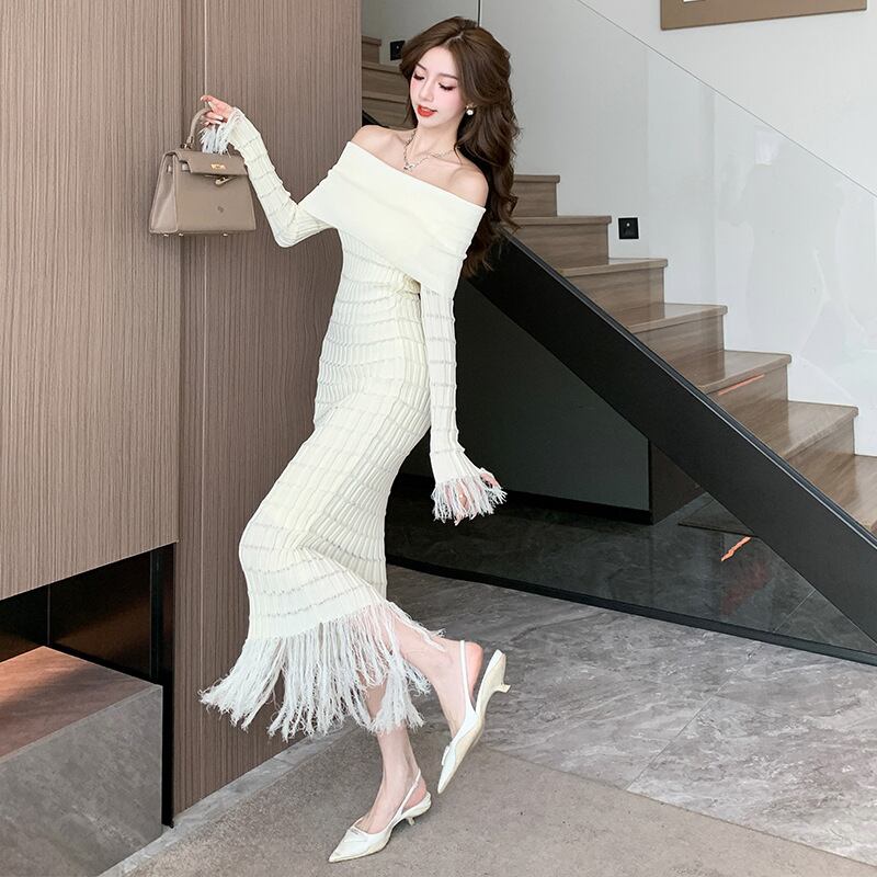 【dress】フリンジニットワンピース　M18539