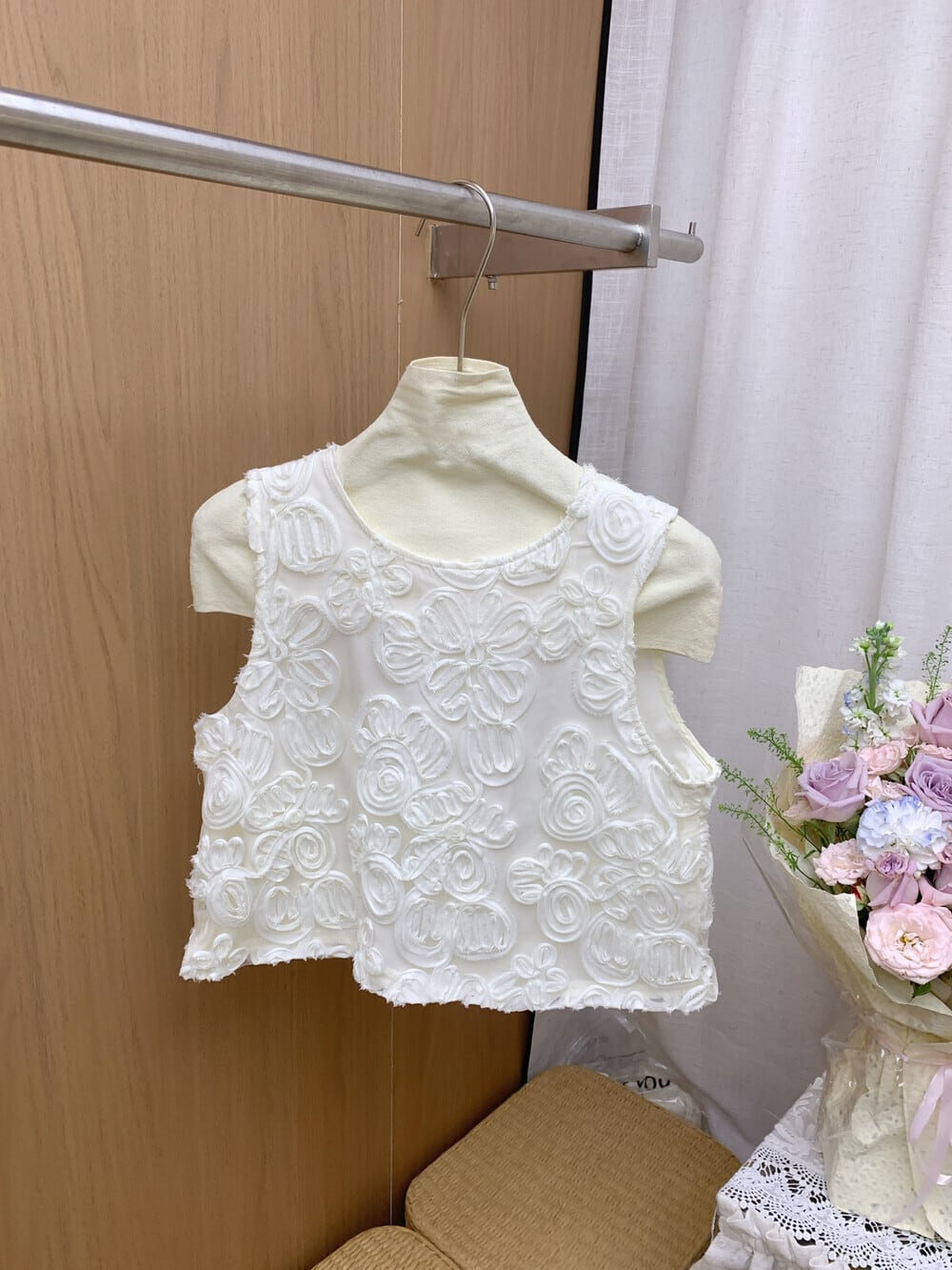 【set】立体感フラワートップス×ロングスカートセット     N3577
