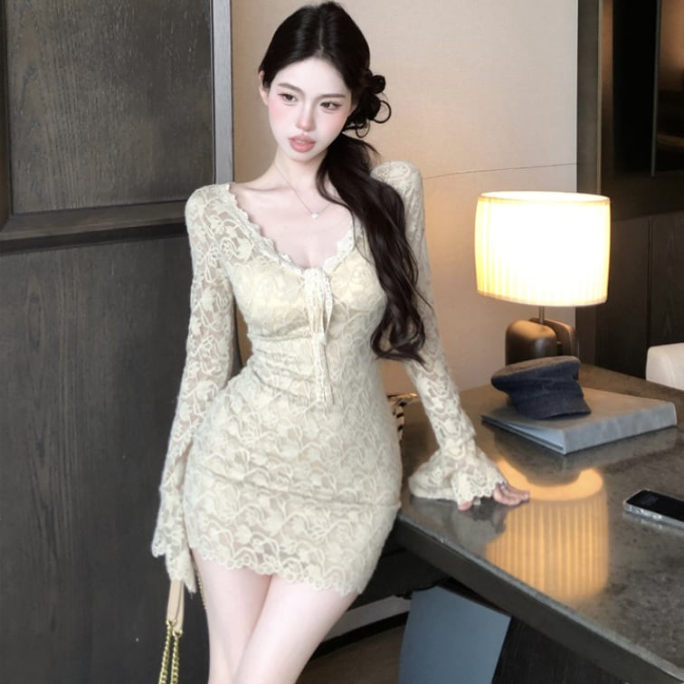 【dress】フレアスリーブレースワンピース　M29609