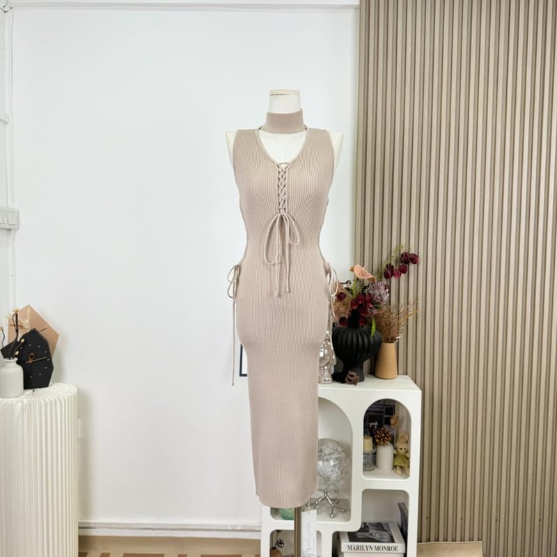 【dress】ストラップデザインロングニットキャミワンピース Q7803