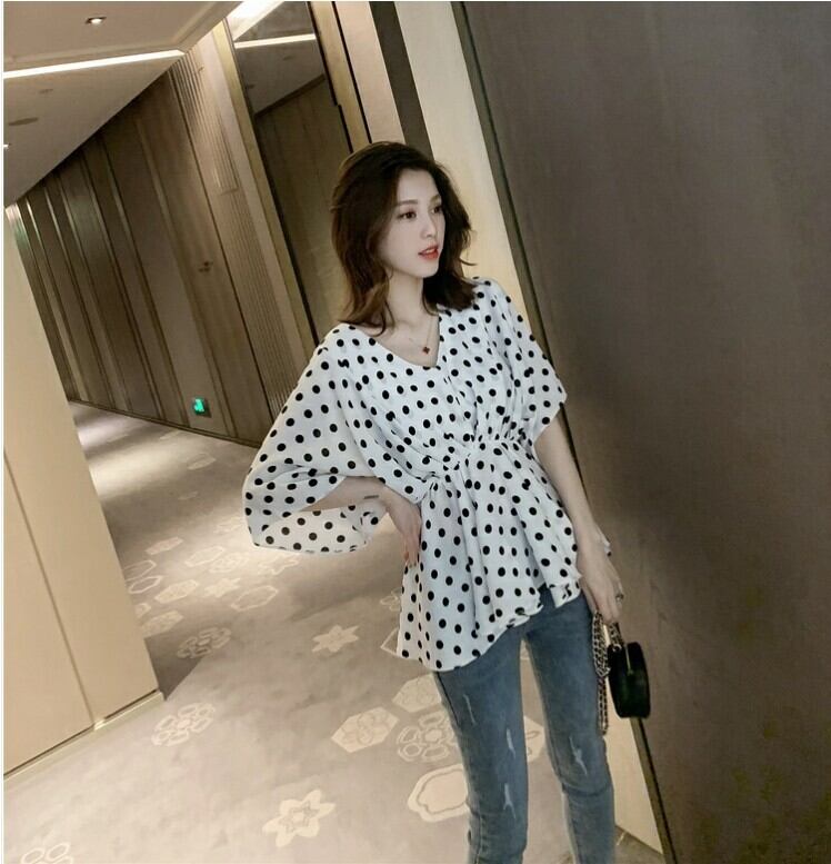【tops】好感度満載！Vネック半袖シフォンドット柄ウェスト絞りファッションブラウスF0373