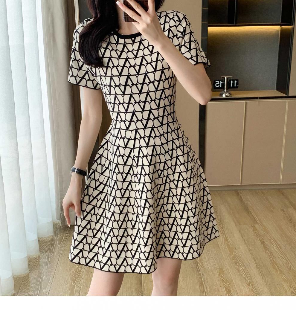 【dress】好感度満載！ラウンドネック半袖プリント配色AラインワンピースF5600