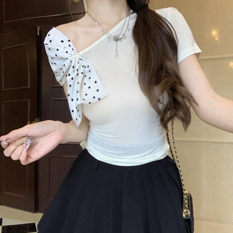 【tops】オフショルダーリボン付きTシャツ　M29832