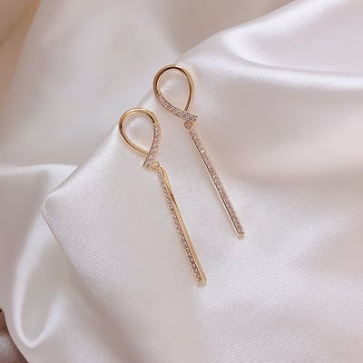 【小物】高級感   韓国系 気質 ファッションシンプルラインストーンピアスアクセサリー