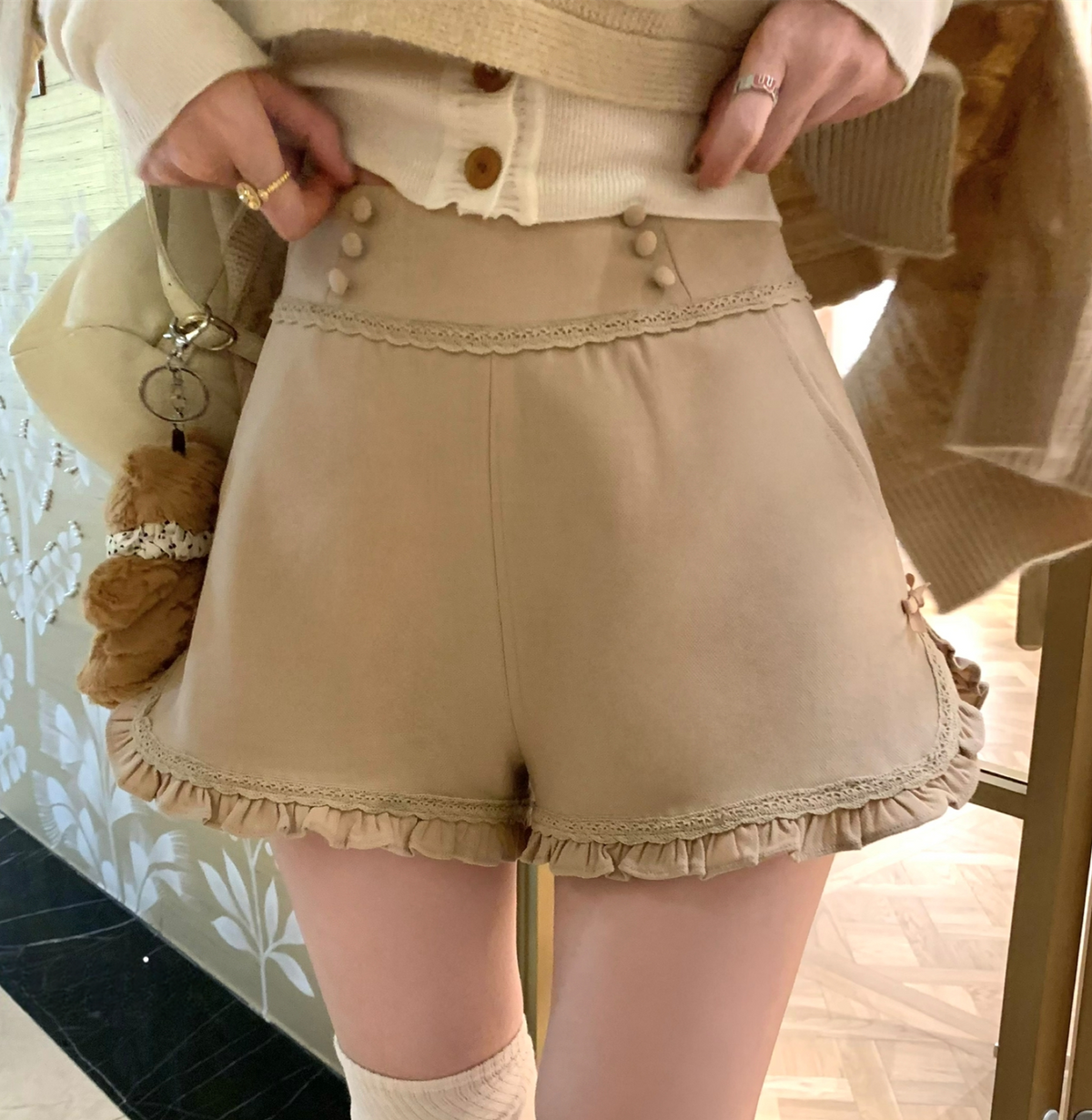 【set】ハイネックニットケープトップス×フリルショートパンツセット     N3388