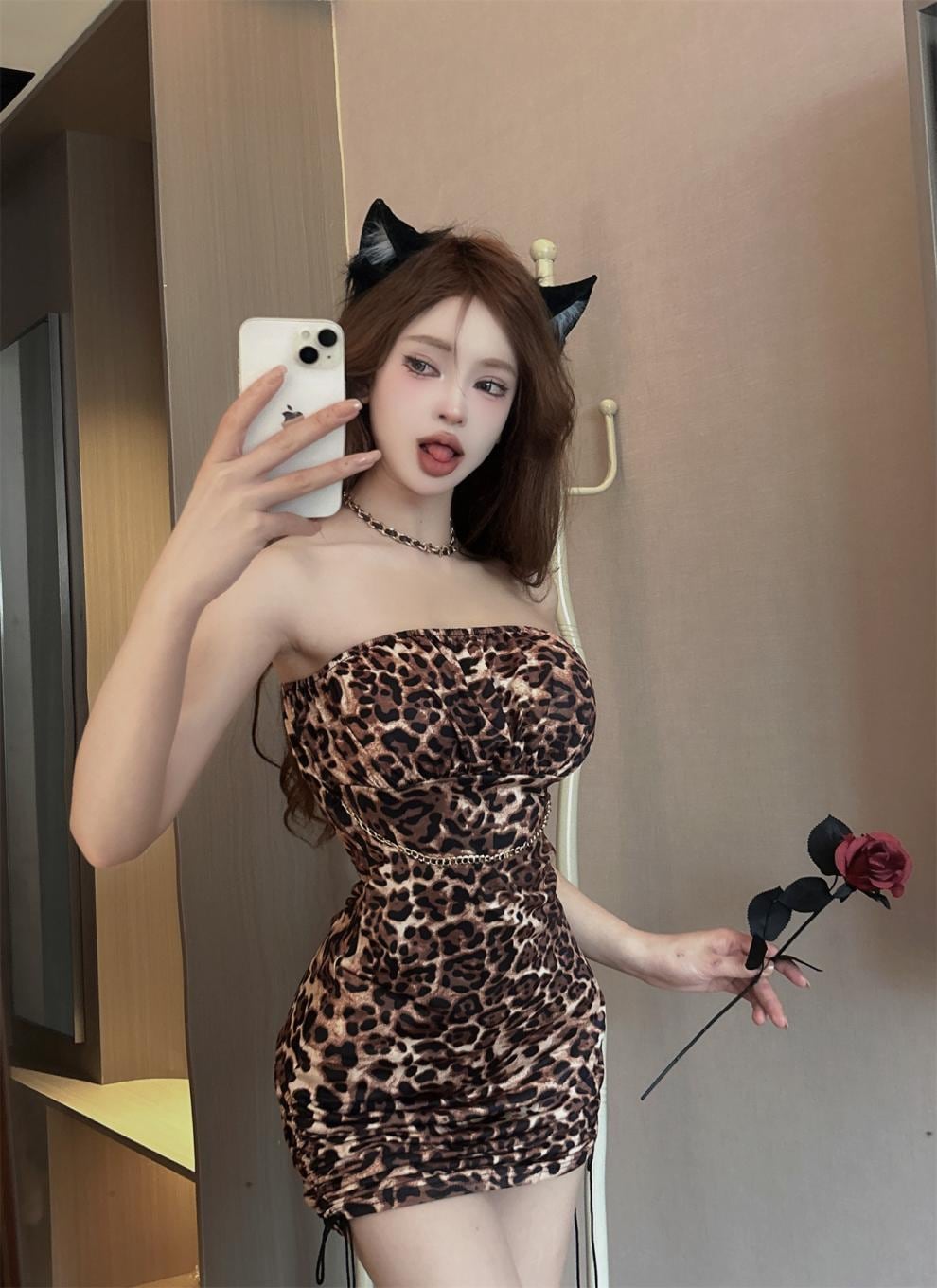 【dress】ヒョウ柄チューブドレス Q8183