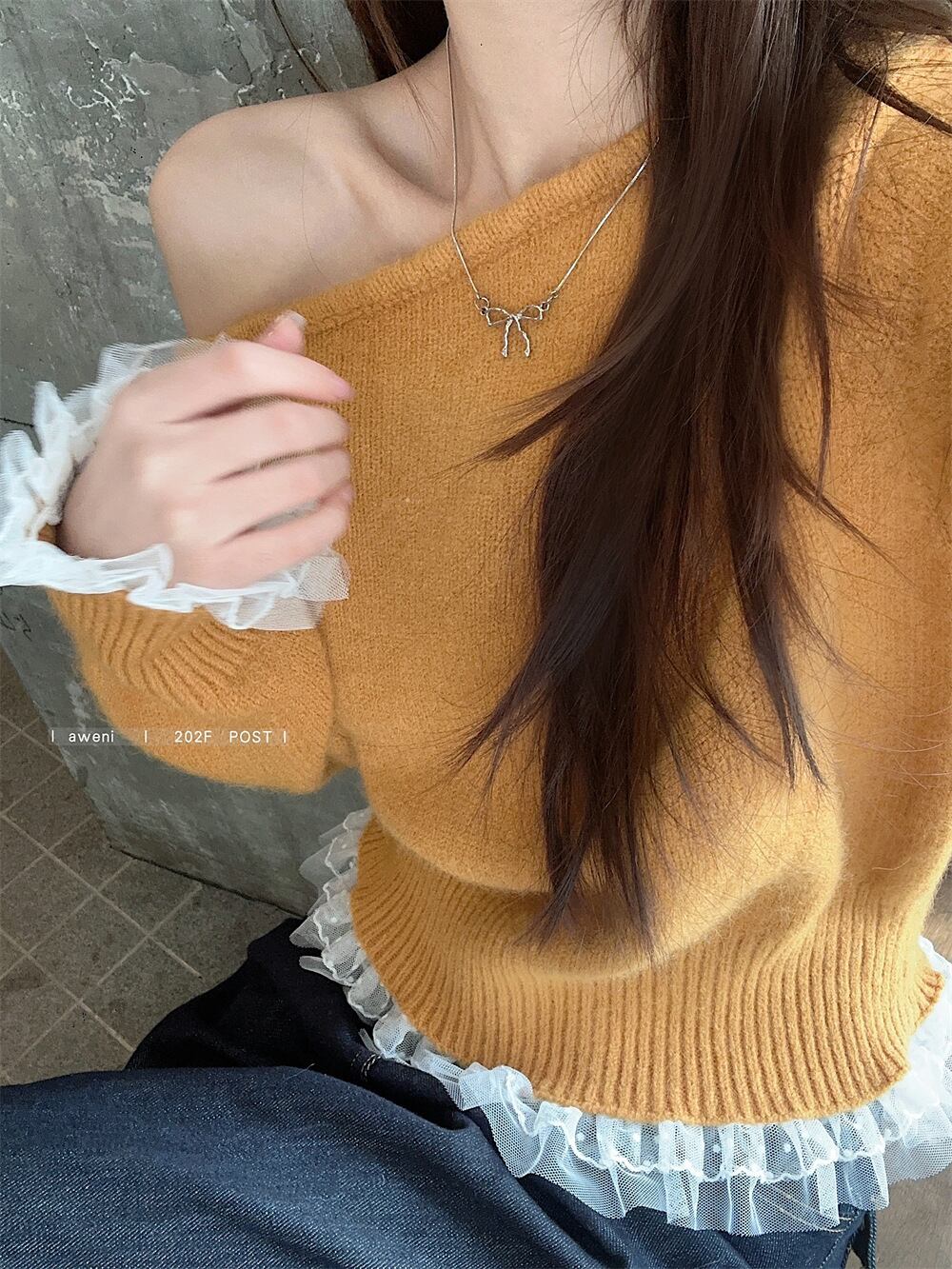 【tops】オフショルダーレース切り替えニットセーター　M28799