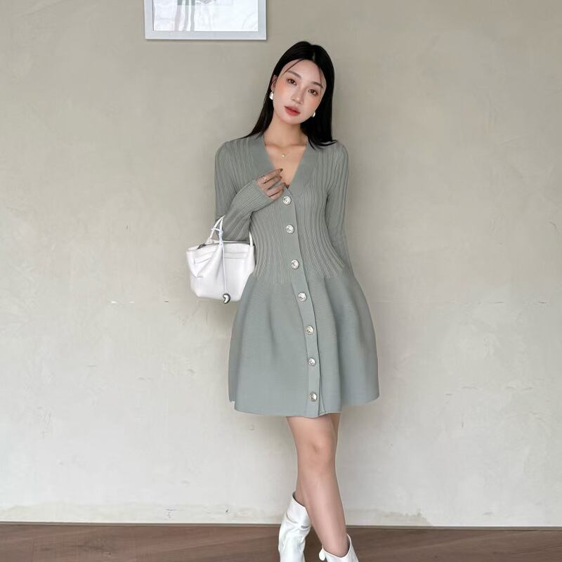 【dress】ペプラムニットワンピース Q7048