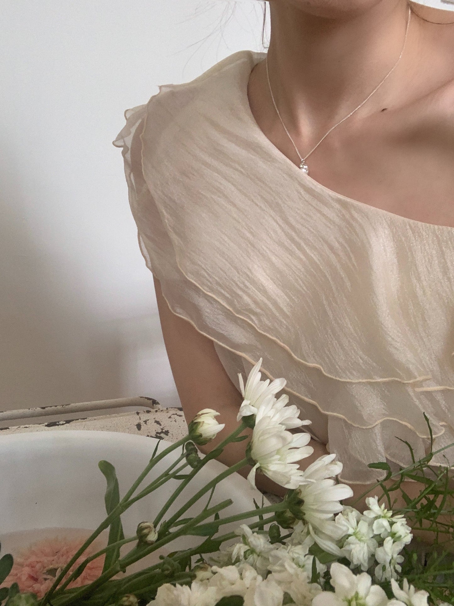 【tops】フリルオフショルダーブラウス　M29771