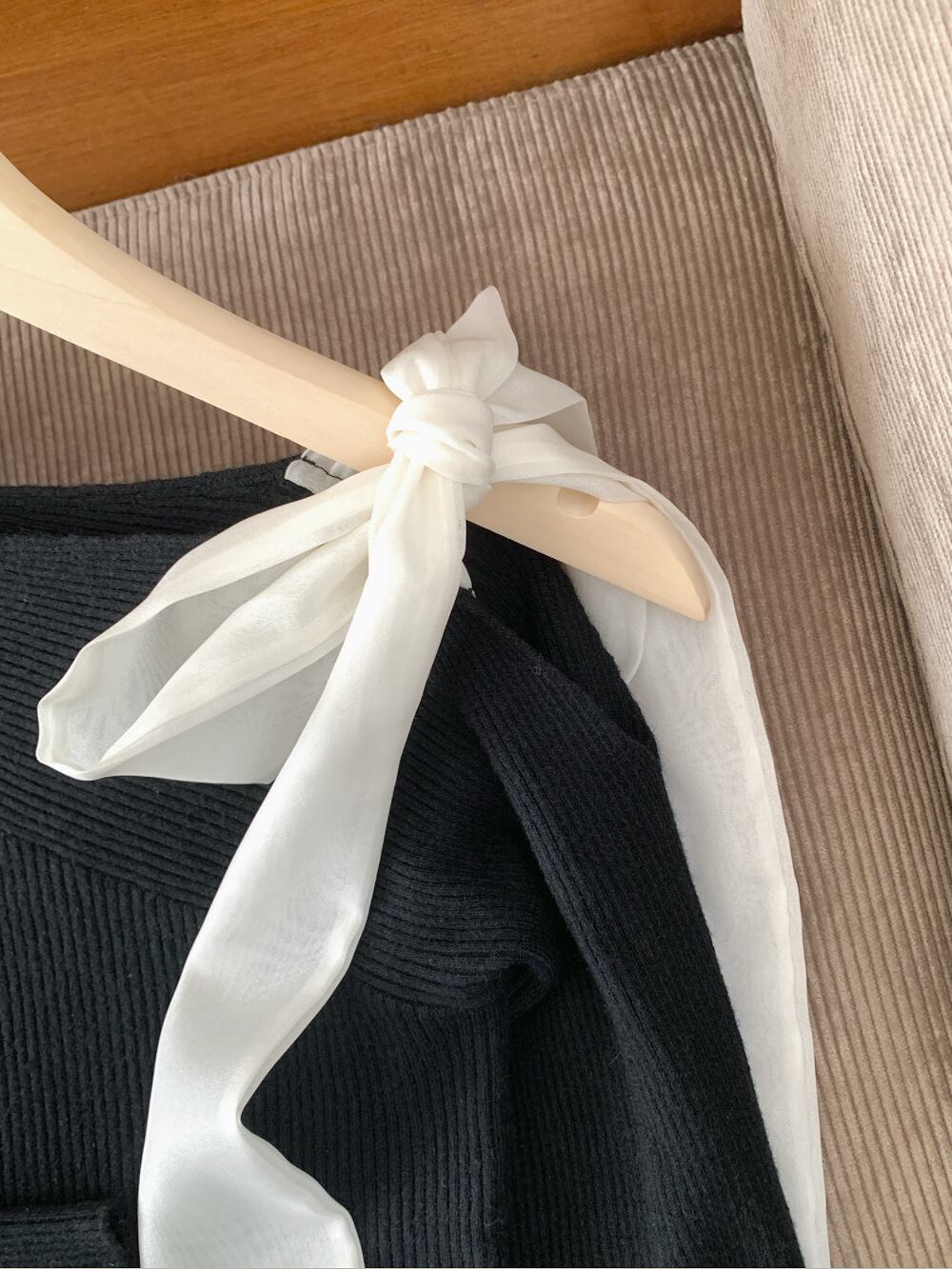 【tops】オフショルダーニットトップス　M26974