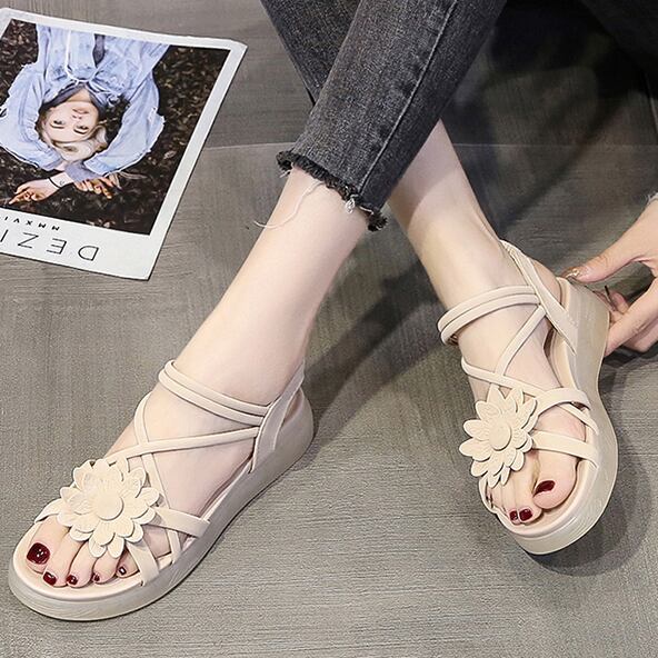 【shoes】一目惚れ！2色花模様履きやすい合わせやすいファッションサンダル