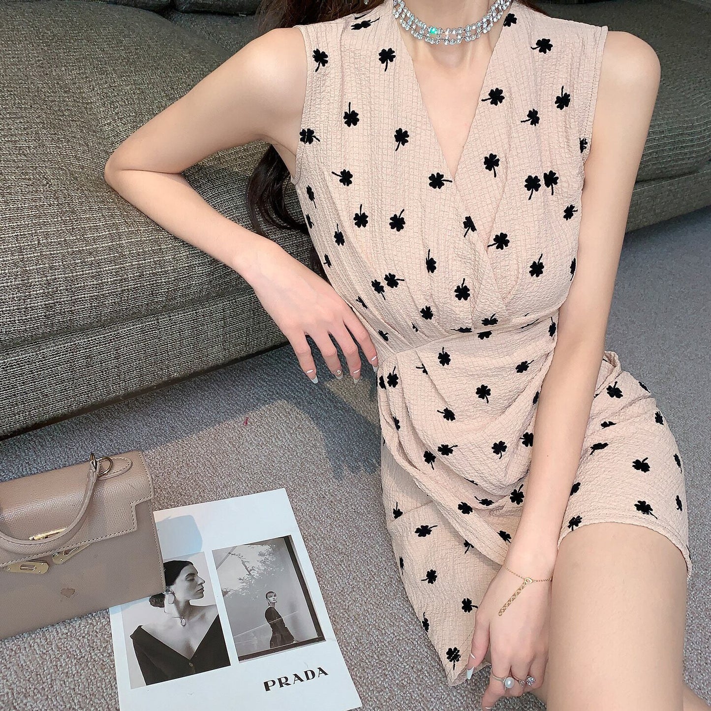 【dress】Vネックイレギュラーギャザーワンピース G21357