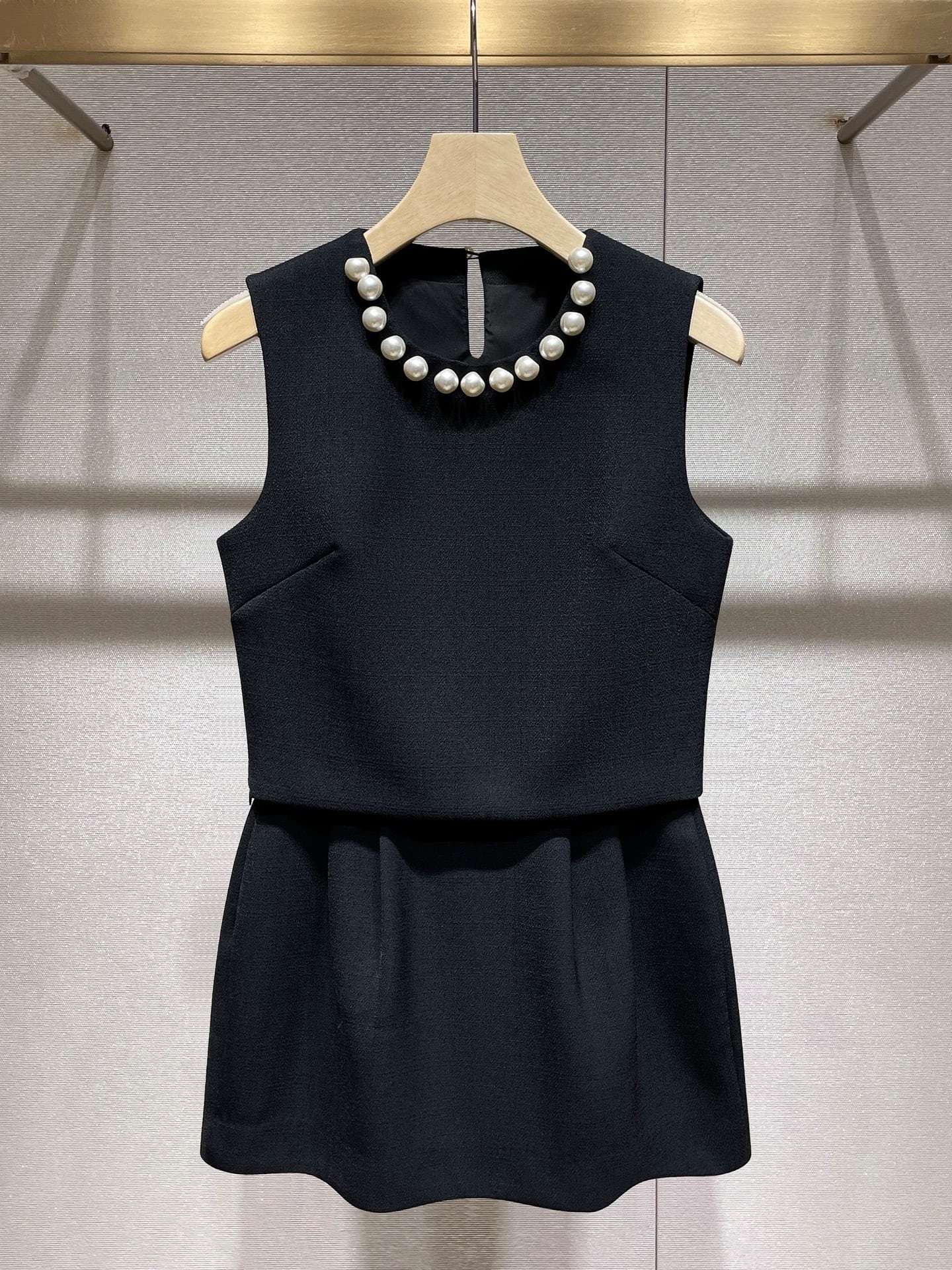 【set】パール付きノースリーブトップス×ミニスカートセット　N3566