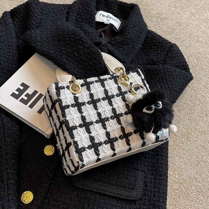 【小物】デザイン高級感 合わせやすいシンプルオシャレ メッセンジャーバッグ G10137