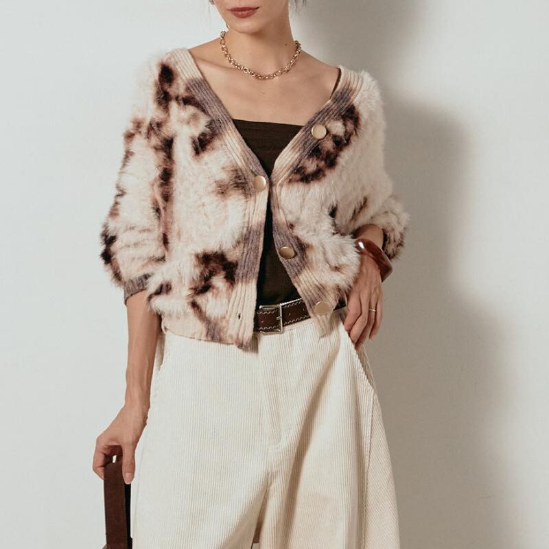 【outer】3色展開ファー付きニットカーディガン Q7655