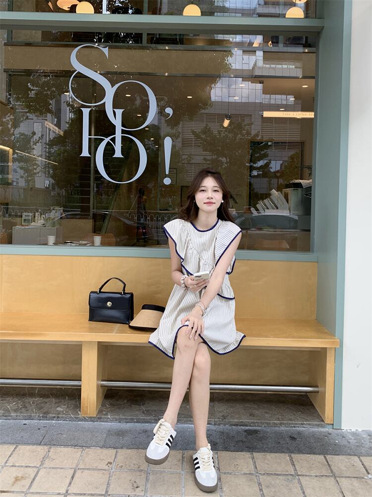 【dress】フリルストライプ柄ワンピース G20203