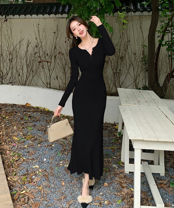 【dress】Vネックロングニットワンピース Q7050