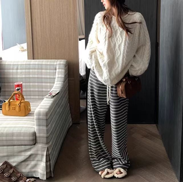 【tops】クルーネックニットセーター　M27311