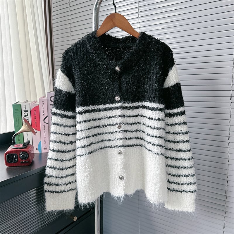 【outer】ボーダー柄ニットカーデ　M26069