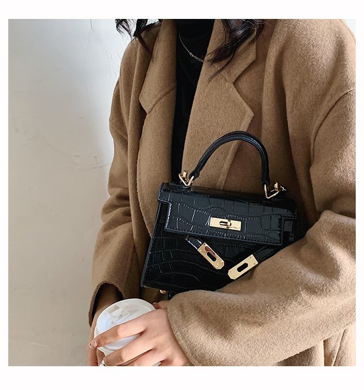 【小物】高級感 合わせやすいシンプルオシャレINS風肩掛け斜め掛けバッグ G2618