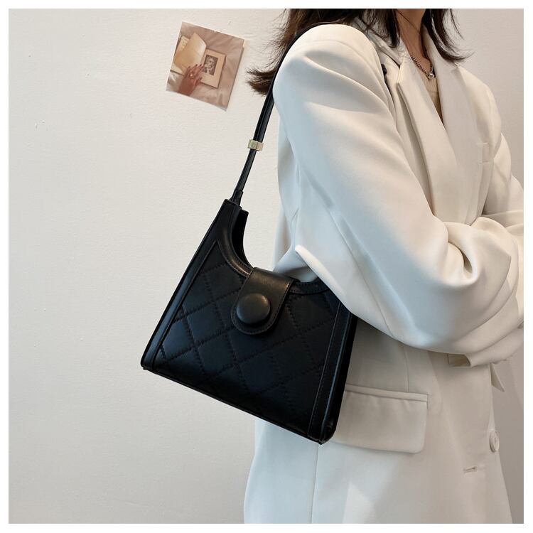 【小物】高級感 シンプルINS風ファッションショルダーバッグ G2151