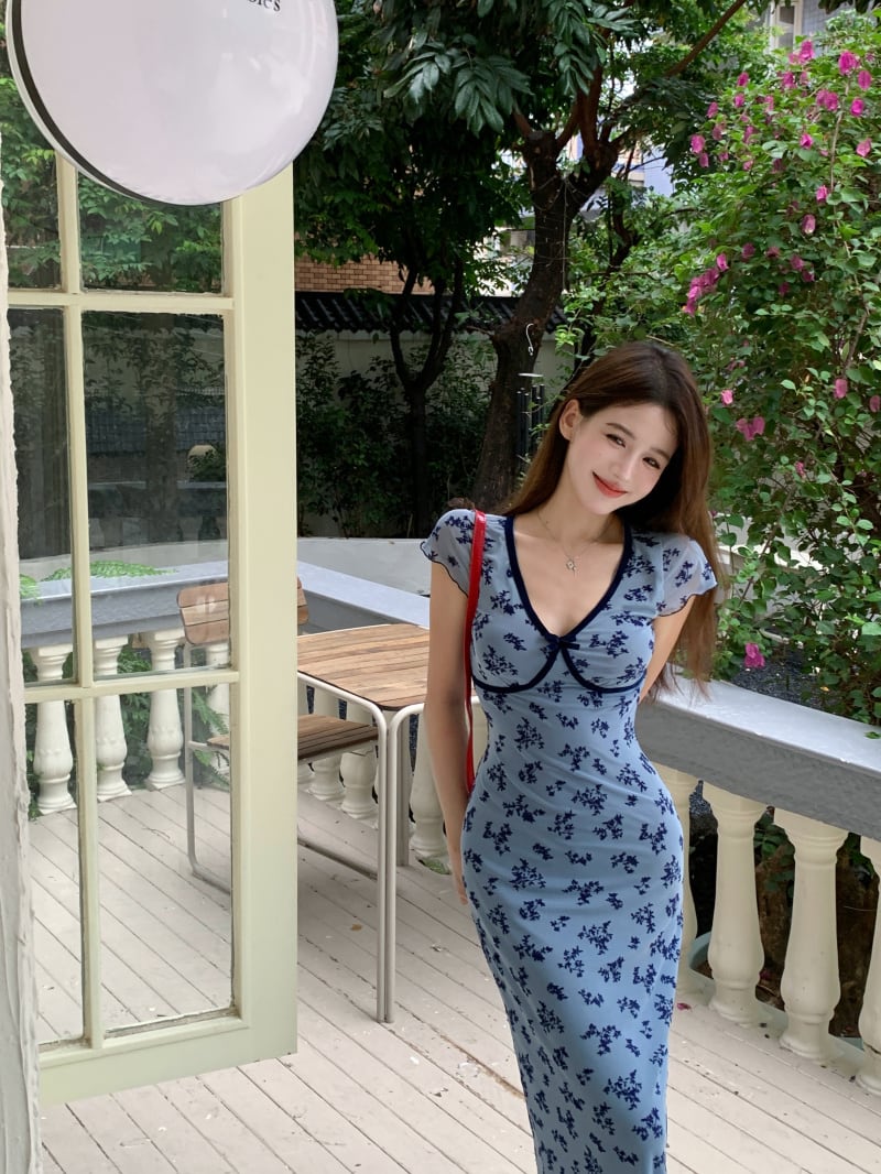 【dress】Vネック花柄ワンピース　M24058