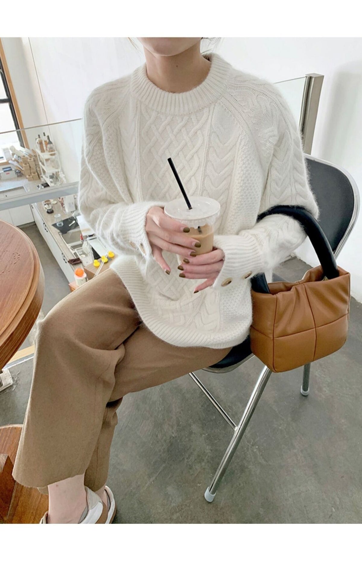 【tops】クルーネックニットセーター　M19168