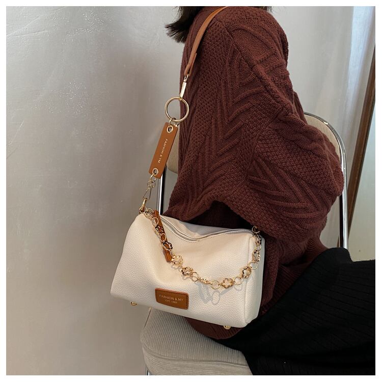 【小物】気質満点レディースファッションオシャレ 合わせやすい肩掛け斜め掛けバッグ  G3581