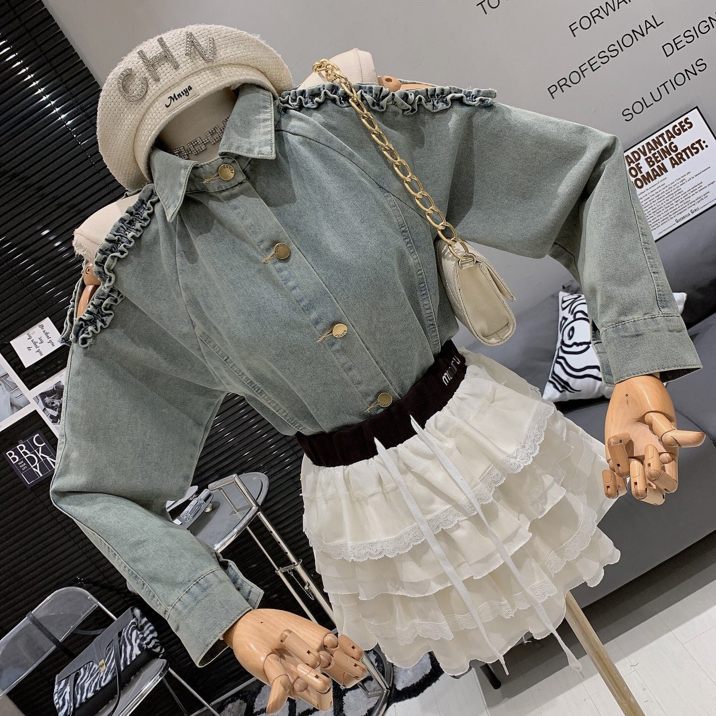 【tops】オフショルダーデニムシャツトップス　M29717