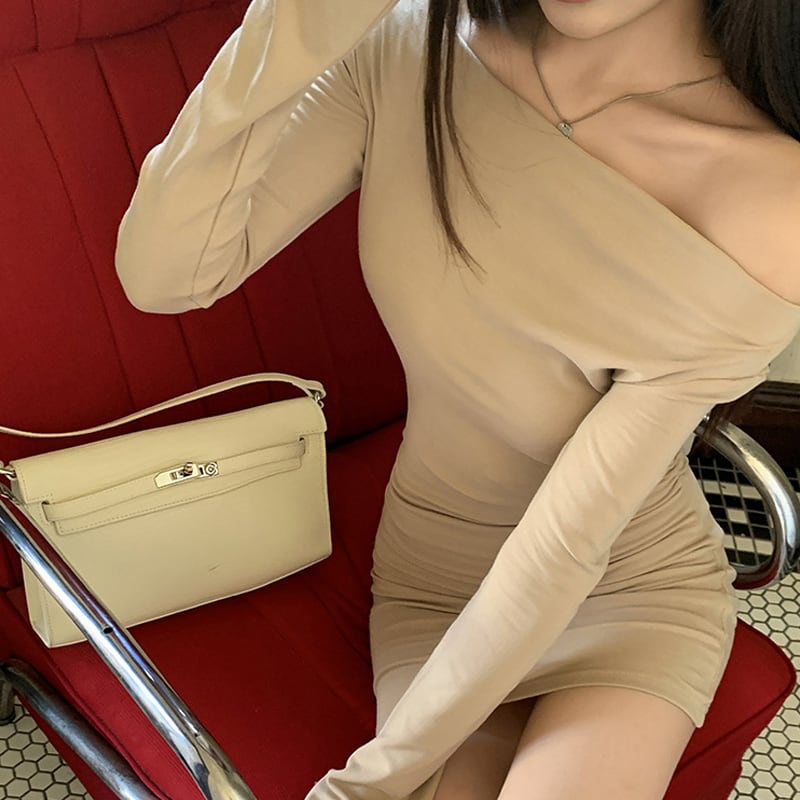 【dress】オフショルダーワンピース Q6914
