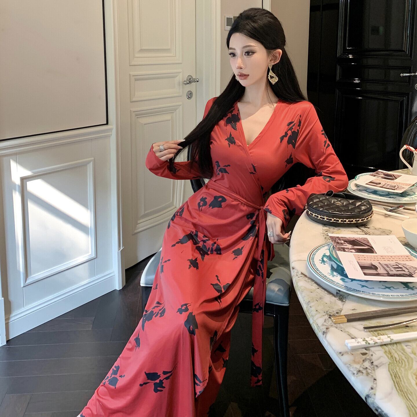 【dress】Vネックプリントワンピース　M29347