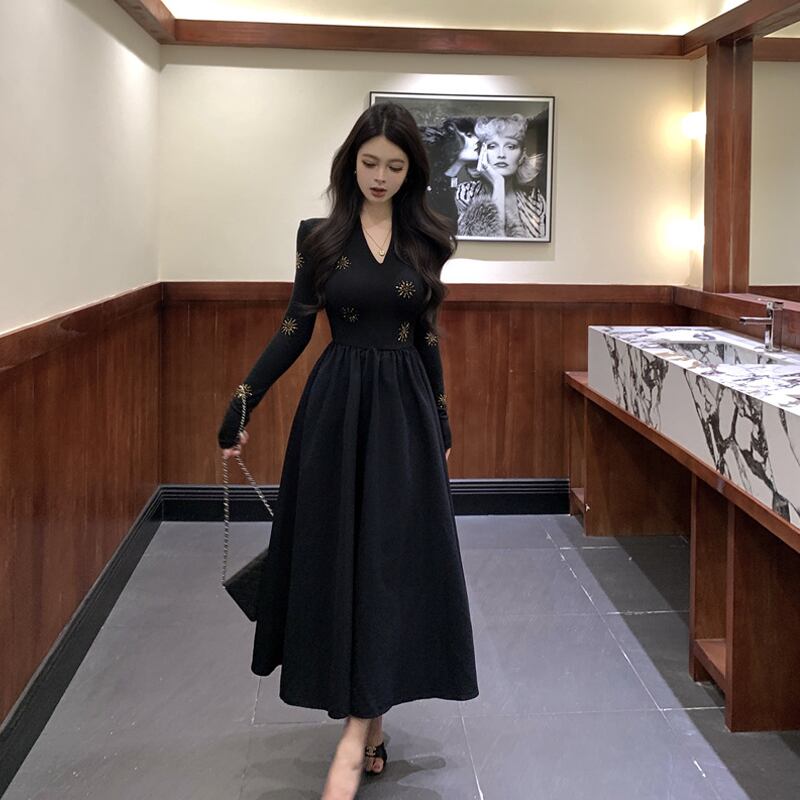 【dress】Ｖネックロングワンピース Q7113